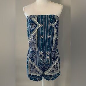 Angie Blue and Green Patterned Apparel